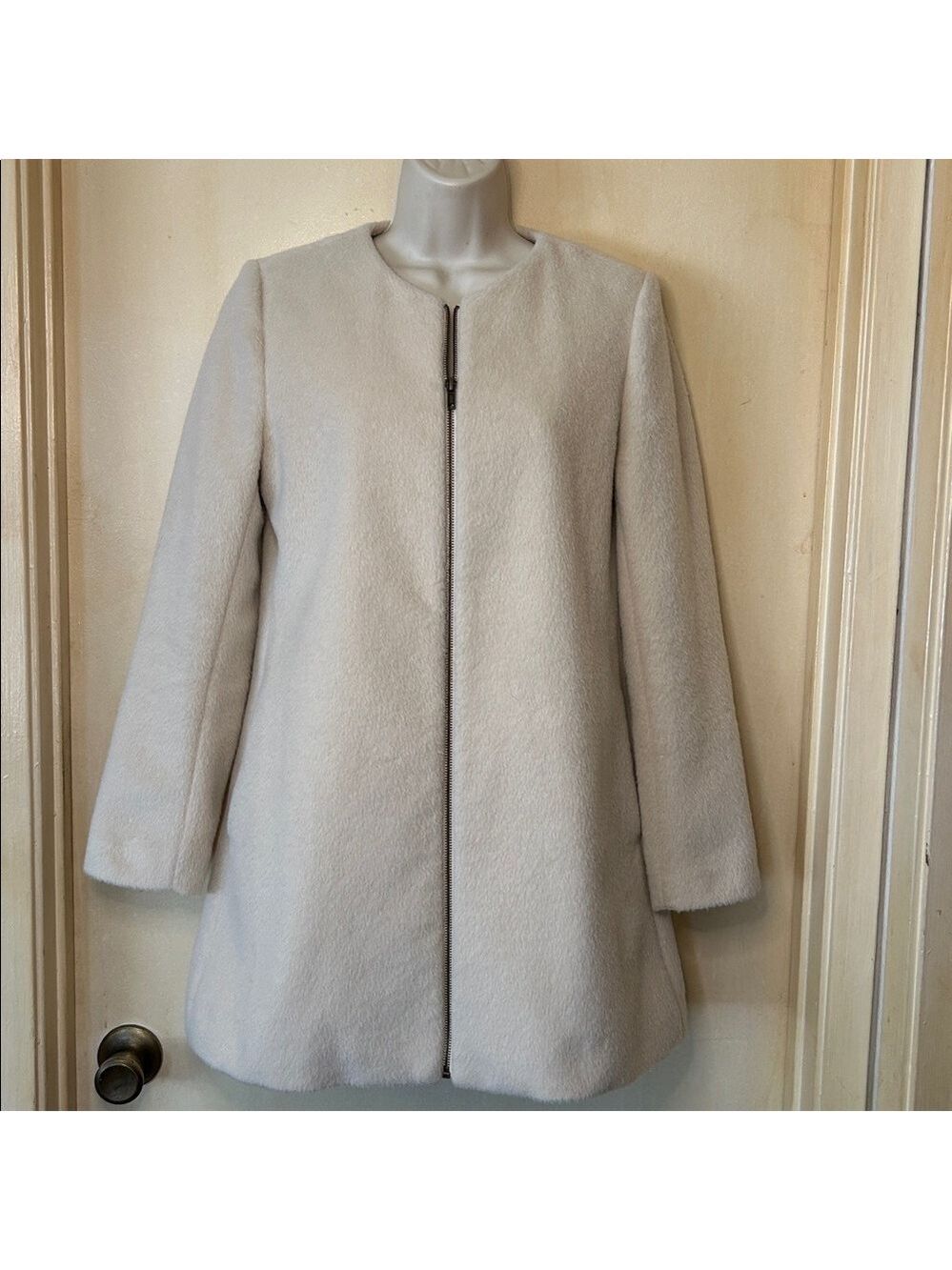 Anthropologie Tulle Faux Mohair Collarless Zip Up Coat, Ivory, size XS - Picture 1 of 12